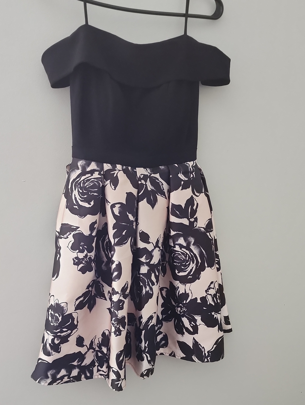 Morgan & Co. Black Bodice Off-Shoulder Dress with Cream and Black Floral Skirt